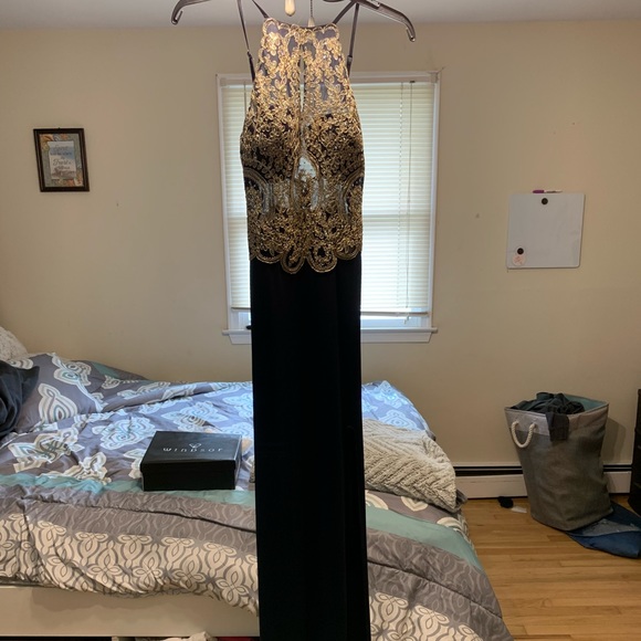 Prom dress and shoes - Picture 1 of 6